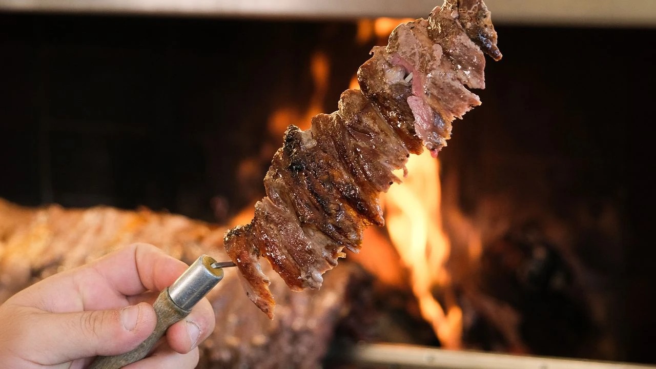 Kastilya Otel’de Yeni Dönem Cağ Kebabı Servisi Başladı 12