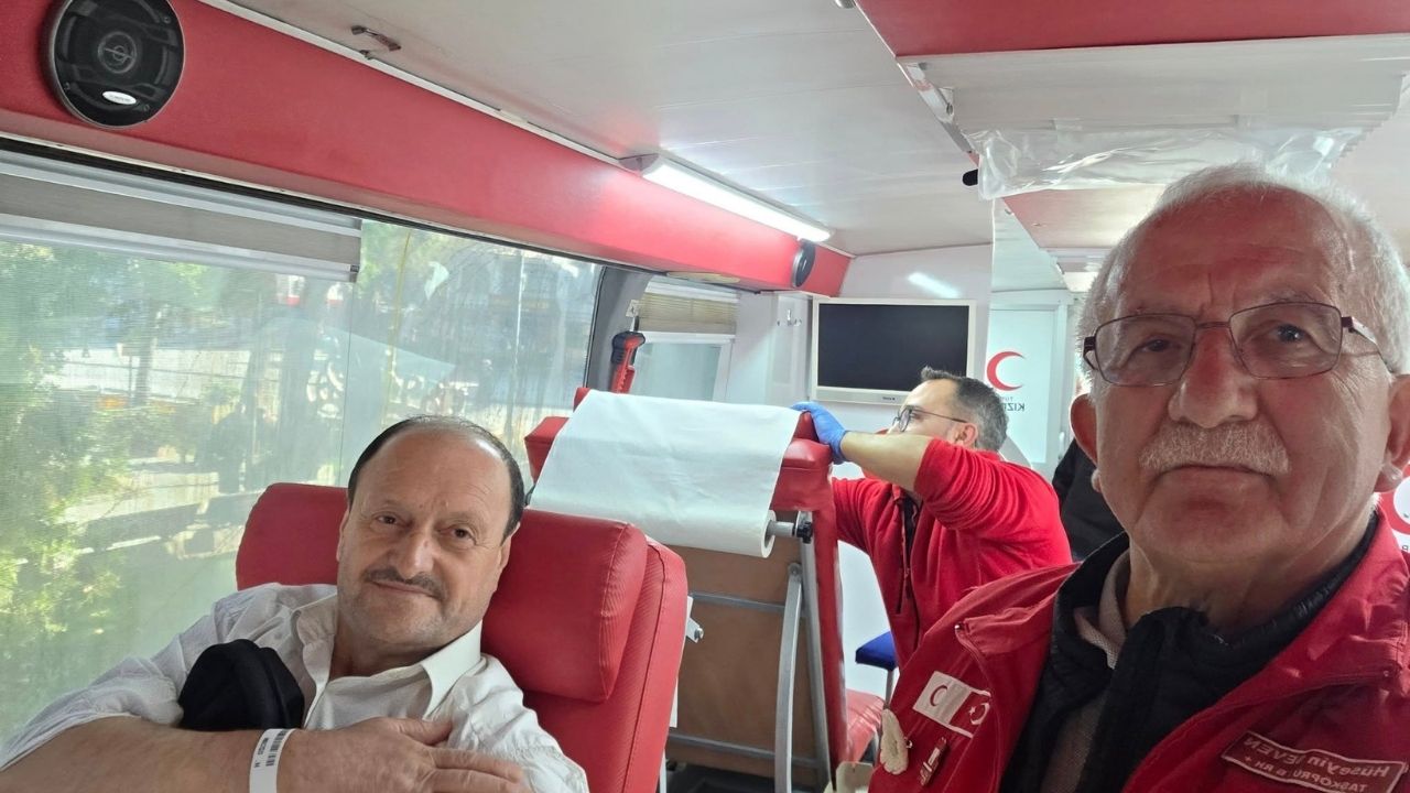 Kızılay Kan Aracı Taşköprü’de ‘Siz Yoksanız Bir Eksiğiz’ (1)