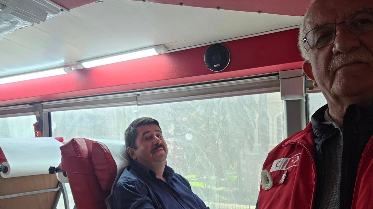 Kızılay Kan Aracı Taşköprü’de ‘Siz Yoksanız Bir Eksiğiz’ (2)