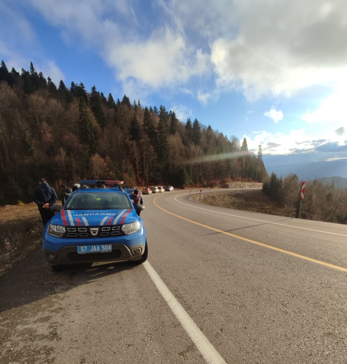 Kontrolden Çıkan Otomobil Uçuruma Yuvarlandı Sürücü Yaşamını Yitirdi 2