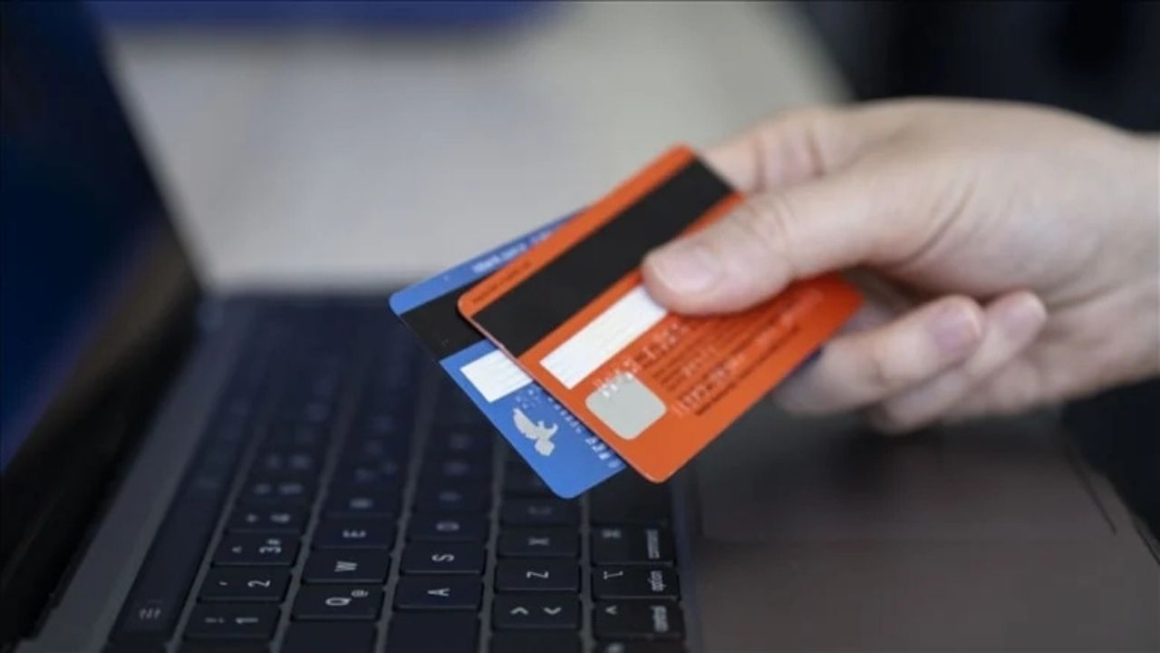 Kredi Kartı Kuralları Baştan Yazılıyor Vade, Limit Ve Nakit Çekim Değişiyor