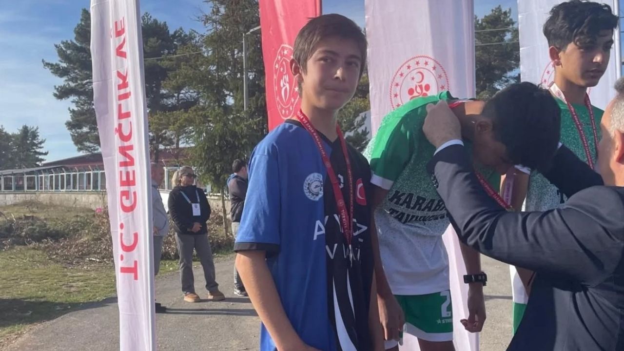 Kros Parkurunda Büyük Başarı Taşköprülü Sporcular İl İkincisi Oldu (3)