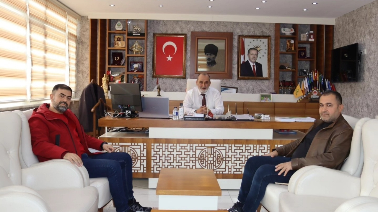 Küre’de Sözleşme İmzalandı Yeni Kapalı Halı Saha Yolda (3)