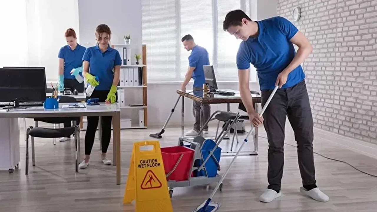 Personel Güvenlik Temizlik Elamanı (3)