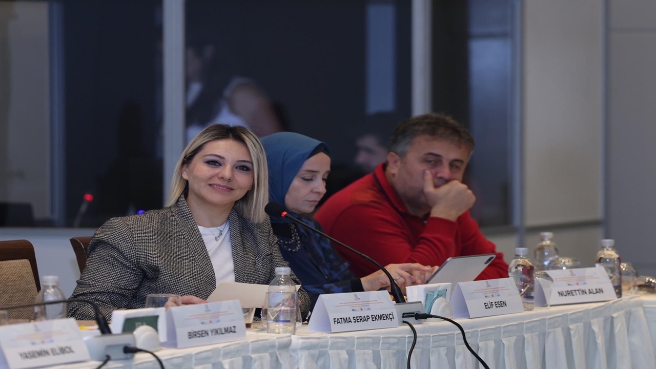 Serap Ekmekci Antalya (4)