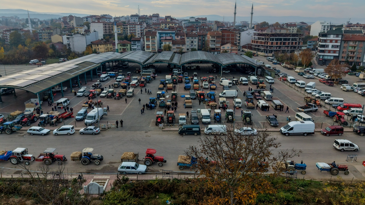 Taşköprü Sarımsak Pazarı Soğuk Hava (5)