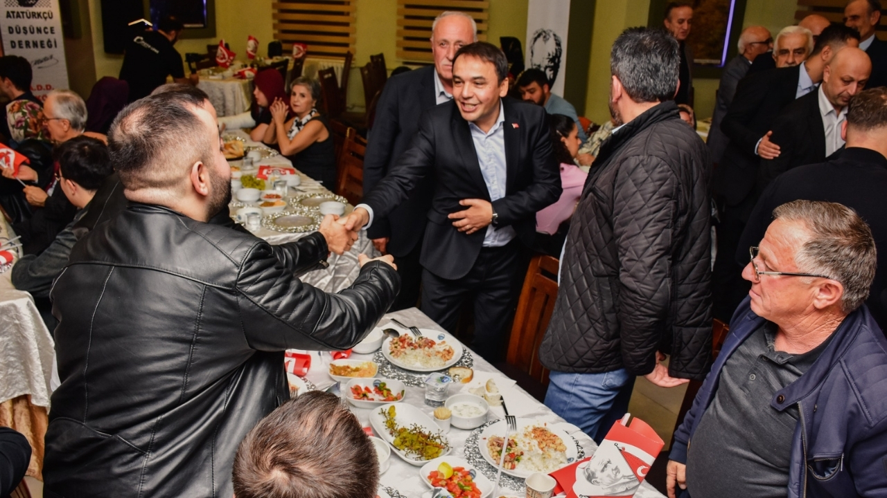 Taşköprü’de Cumhuriyet Coşkusu Add’nin Geleneksel Cumhuriyet Yemeğine Rekor Katılım! (7)