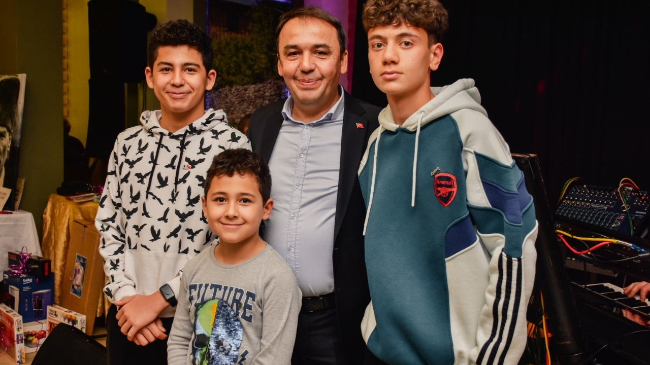 Taşköprü’de Cumhuriyet Coşkusu Add’nin Geleneksel Cumhuriyet Yemeğine Rekor Katılım! (9)