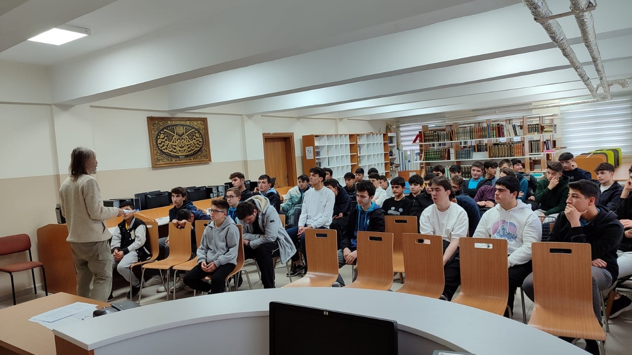 Taşköprü’de Gençlere İlham Veren Kariyer Söyleşisi (5)