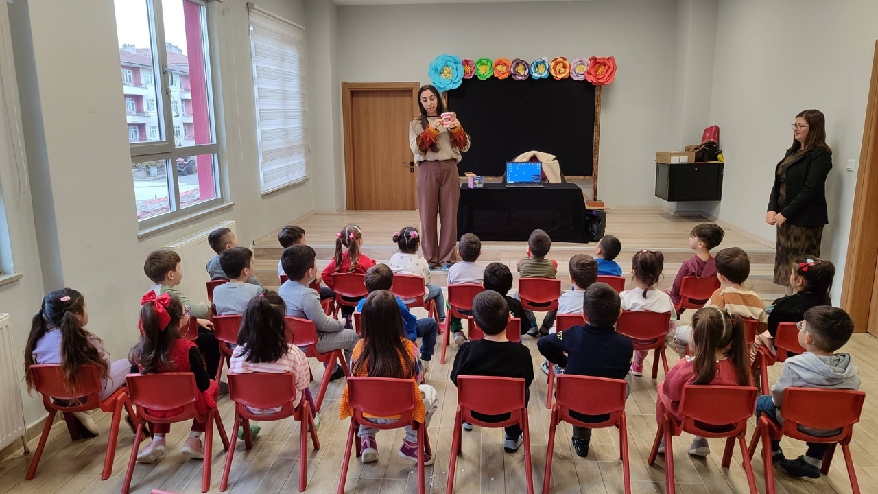 Taşköprü’de Miniklere Diş Sağlığı Eğitimi Verildi (1)