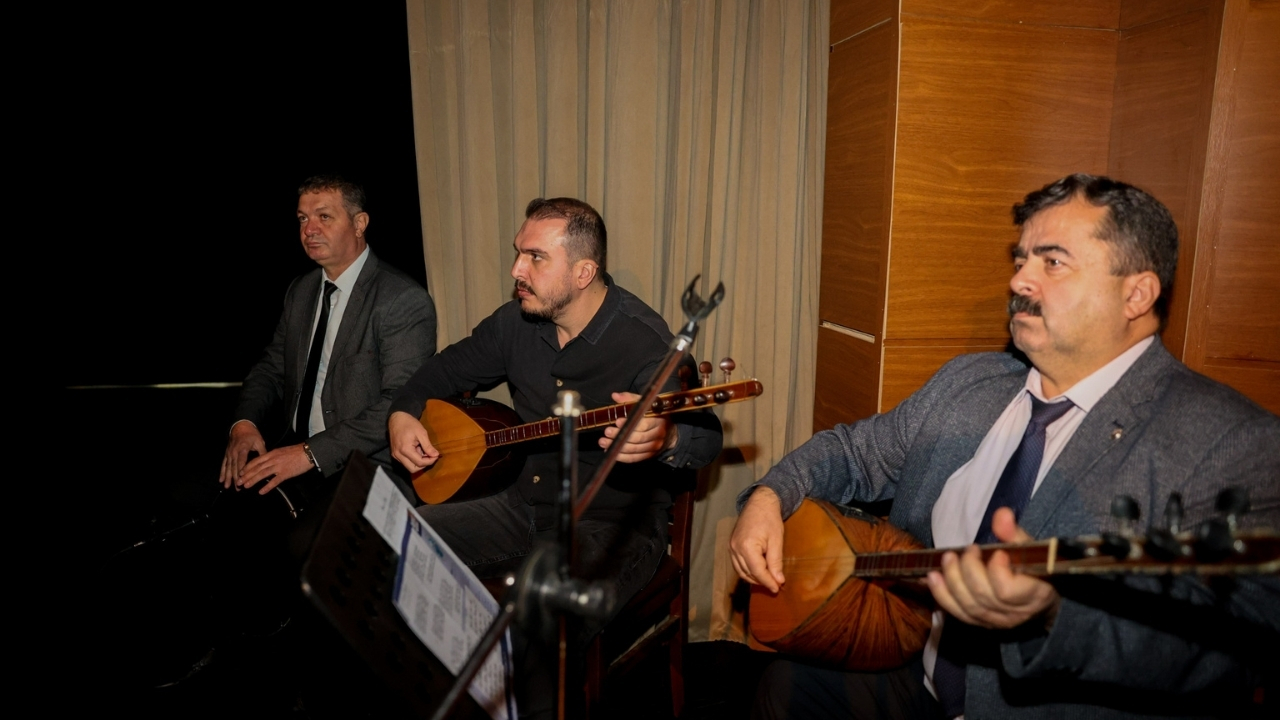 Taşköprü’de Öğretmenler Günü Coşku Ve Saygı Ile Kutlandı (1)