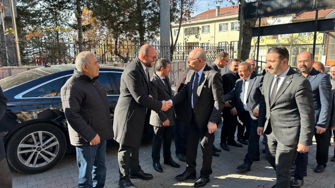 Tosya’da Ülkücü Hareketin Çınarı Dualarla Ebediyete Uğurlandı (6)