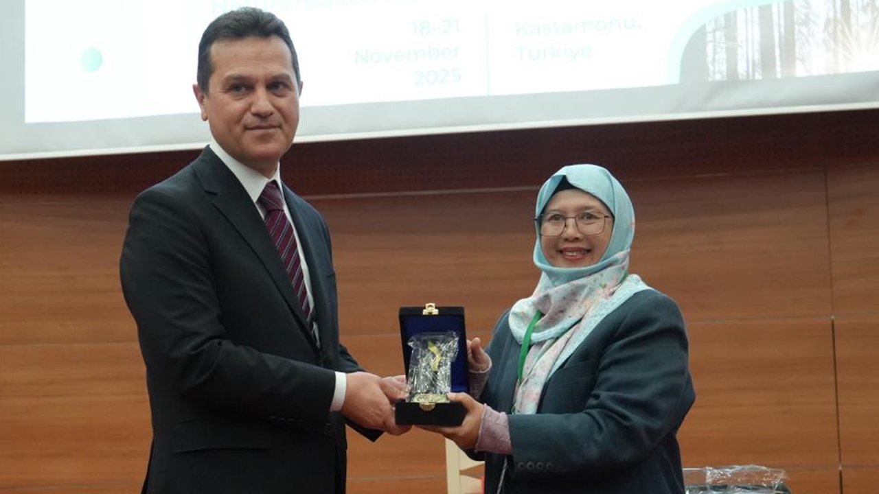 Üniversite Abd Çin (2)