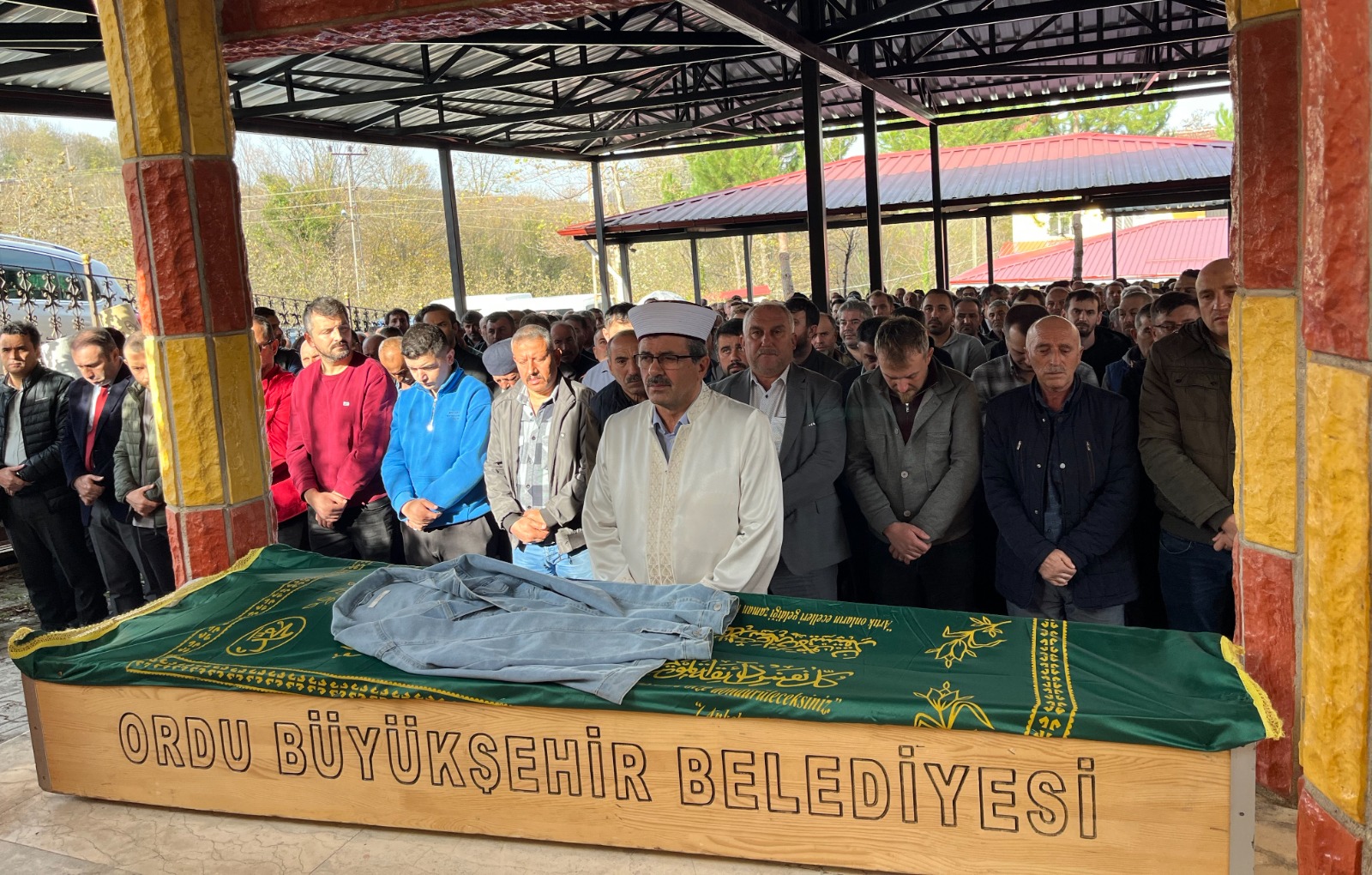 Yaşamını Yitiren 6. Sınıf Öğrencisi Toprağa Verildi Ağabeyi De 6 Yaşındayken Vefat Etmiş! 2