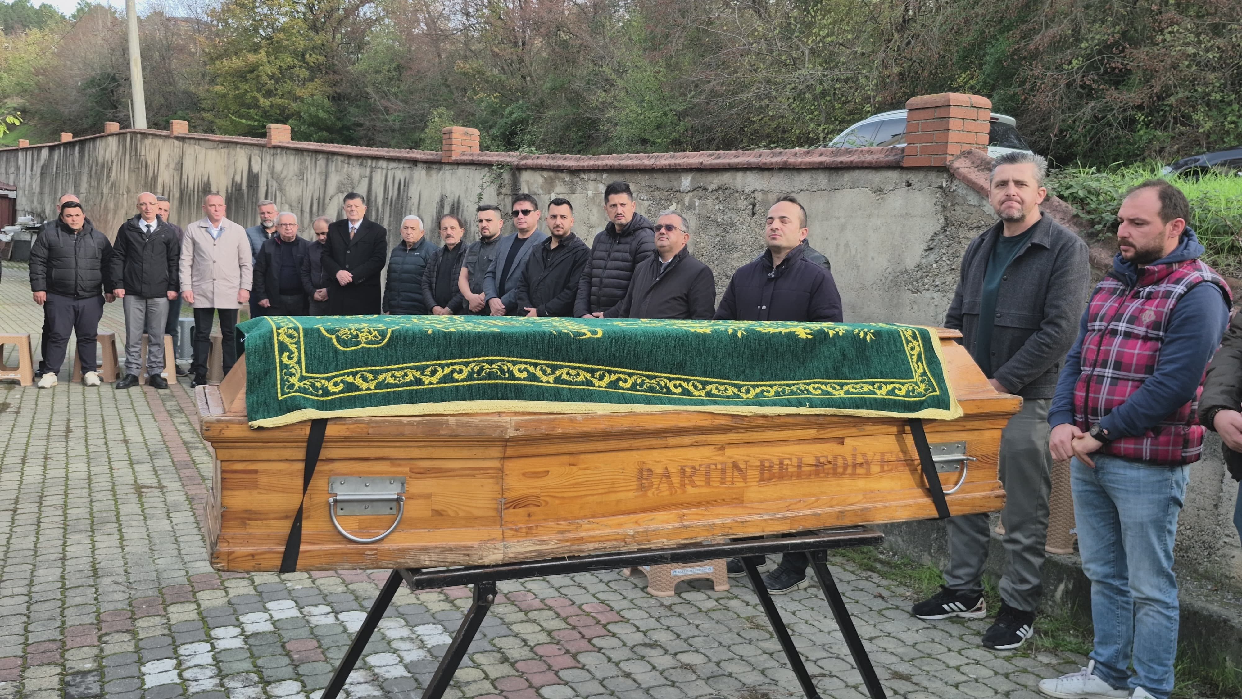 Yaşamını Yitiren Gazeteci, Evine Son Kez Götürüldü 4