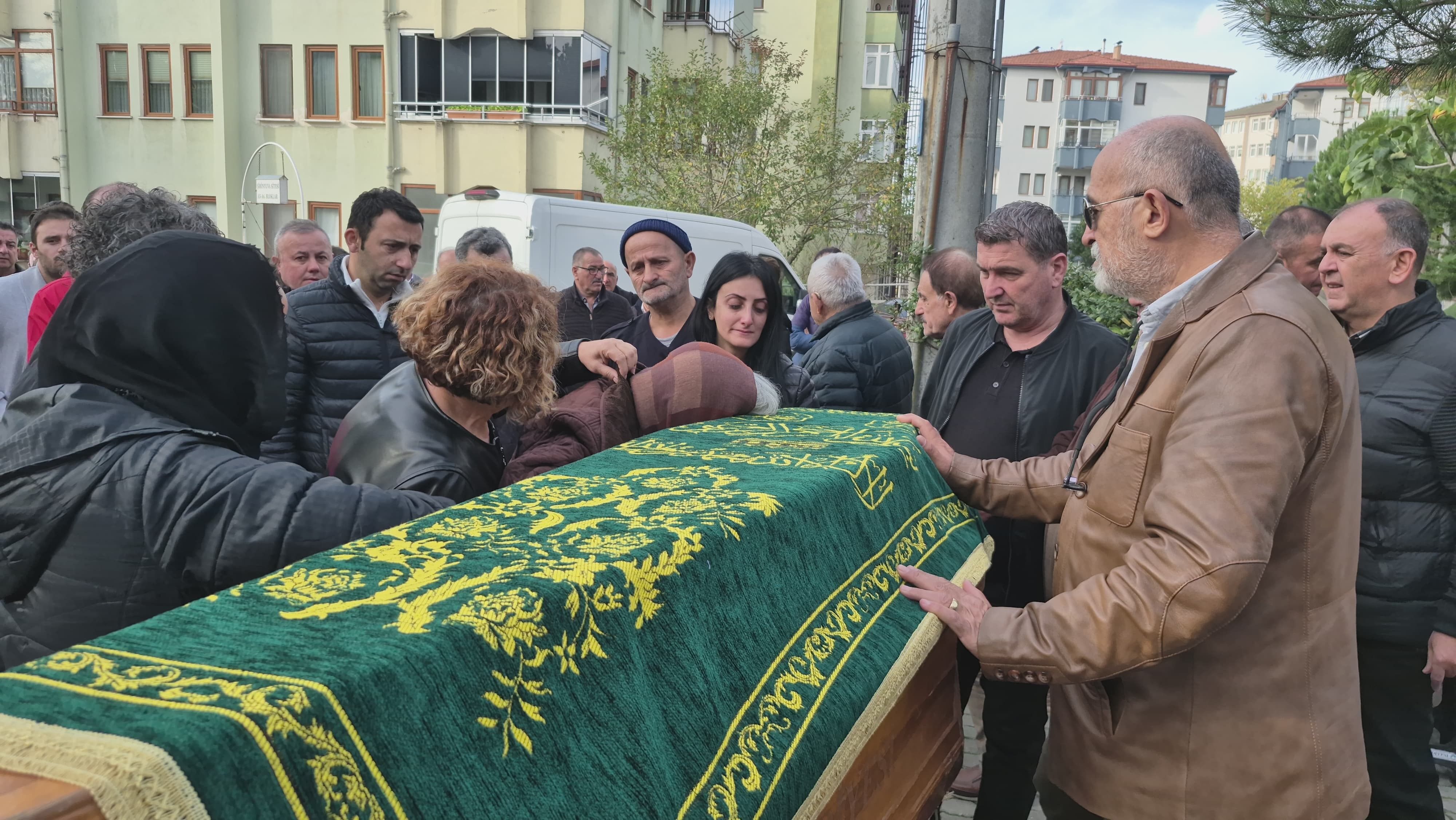 Yaşamını Yitiren Gazeteci, Evine Son Kez Götürüldü 8