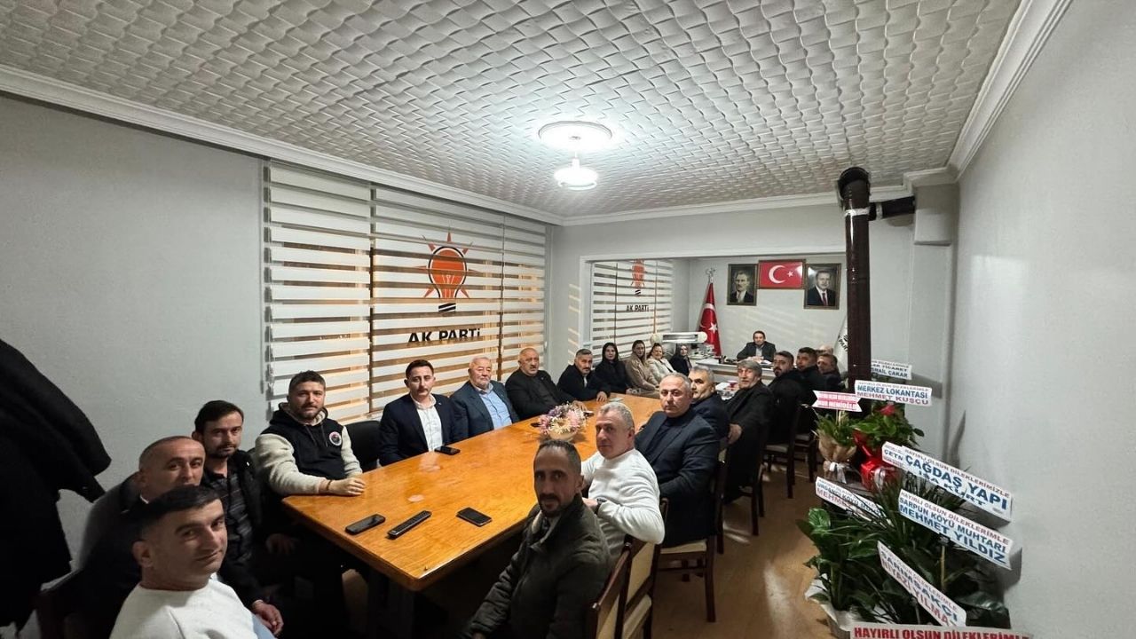 Akparti Toplantı (2)