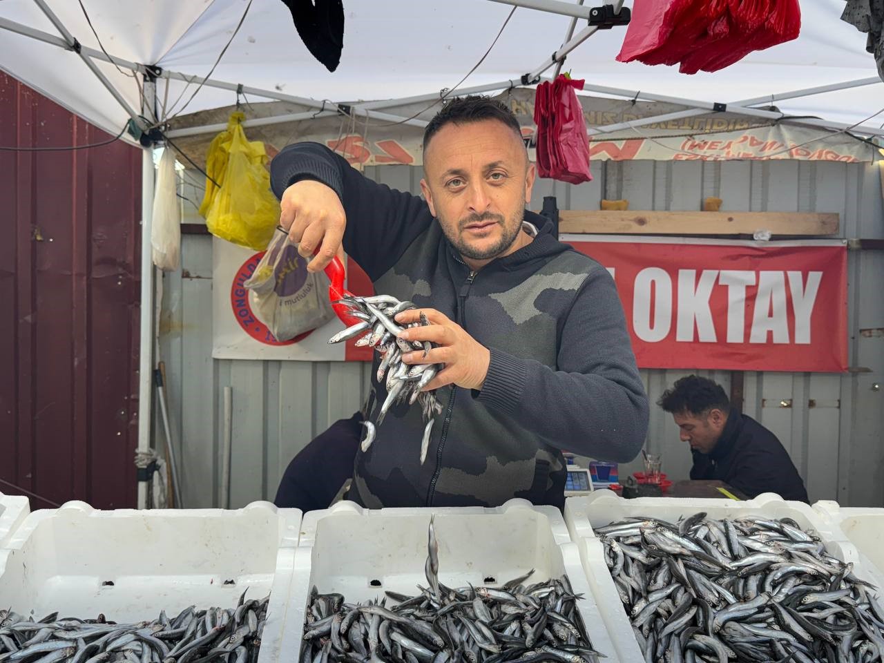 Avcılık Azaldı Hamsi 50 Liradan 150 Liraya Çıktı! 4