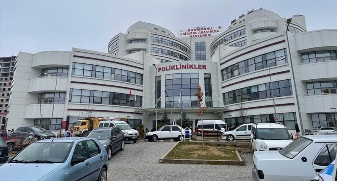 Başhekim Ve Sistem… 14