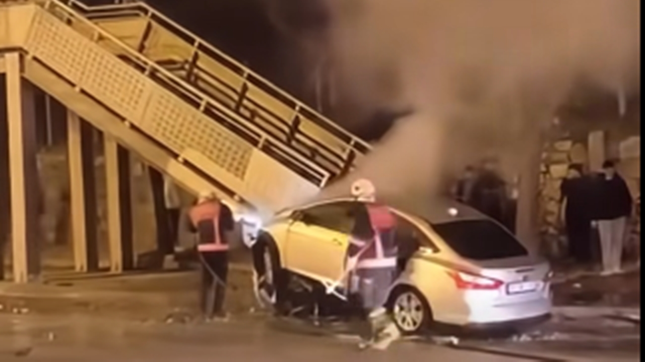 Boyabat Köprü Çarptı (1)