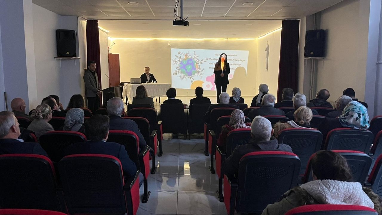 Çatalzeytin’de Durumsal Farkındalık Semineri Düzenlendi (1)