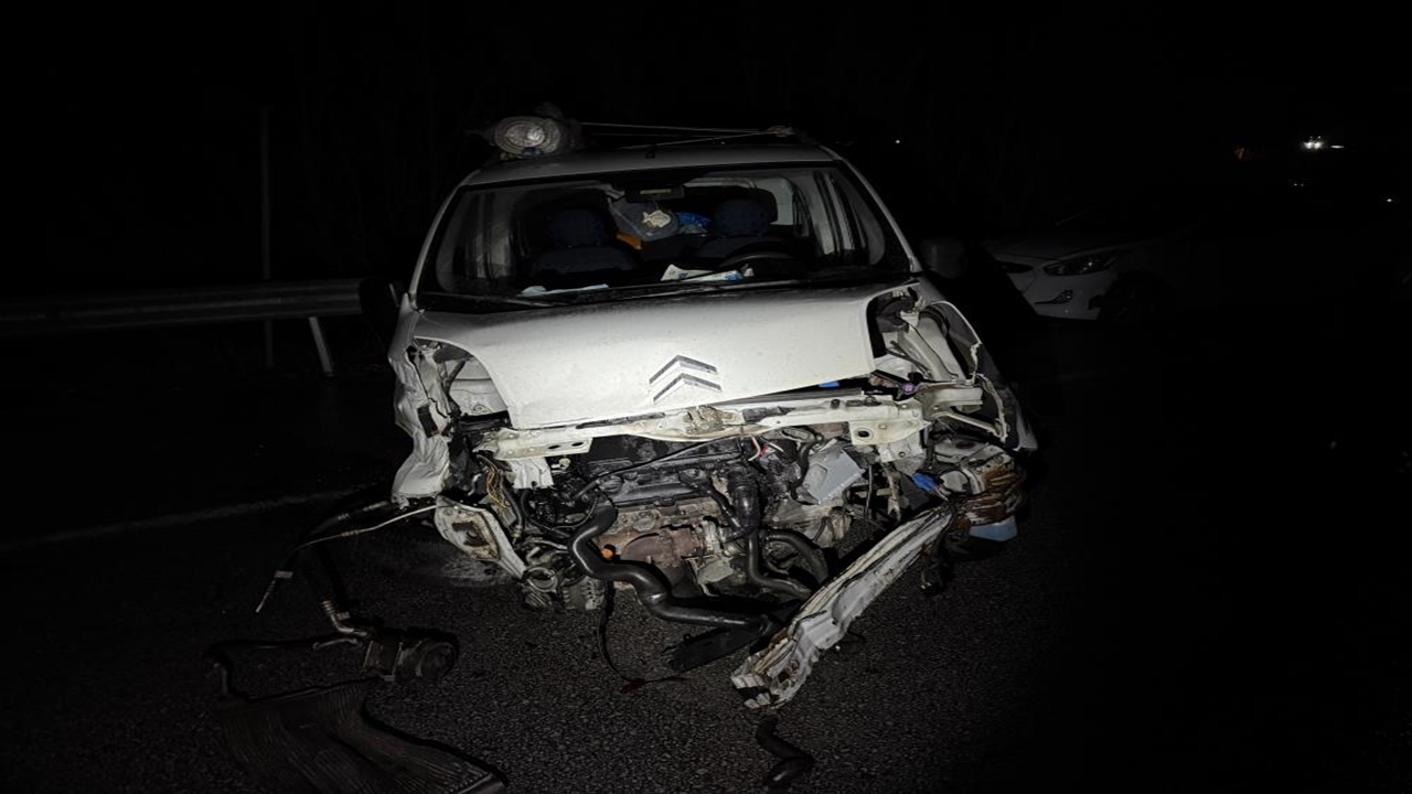 Çorum Emniyet Şeridi Kaza (4)