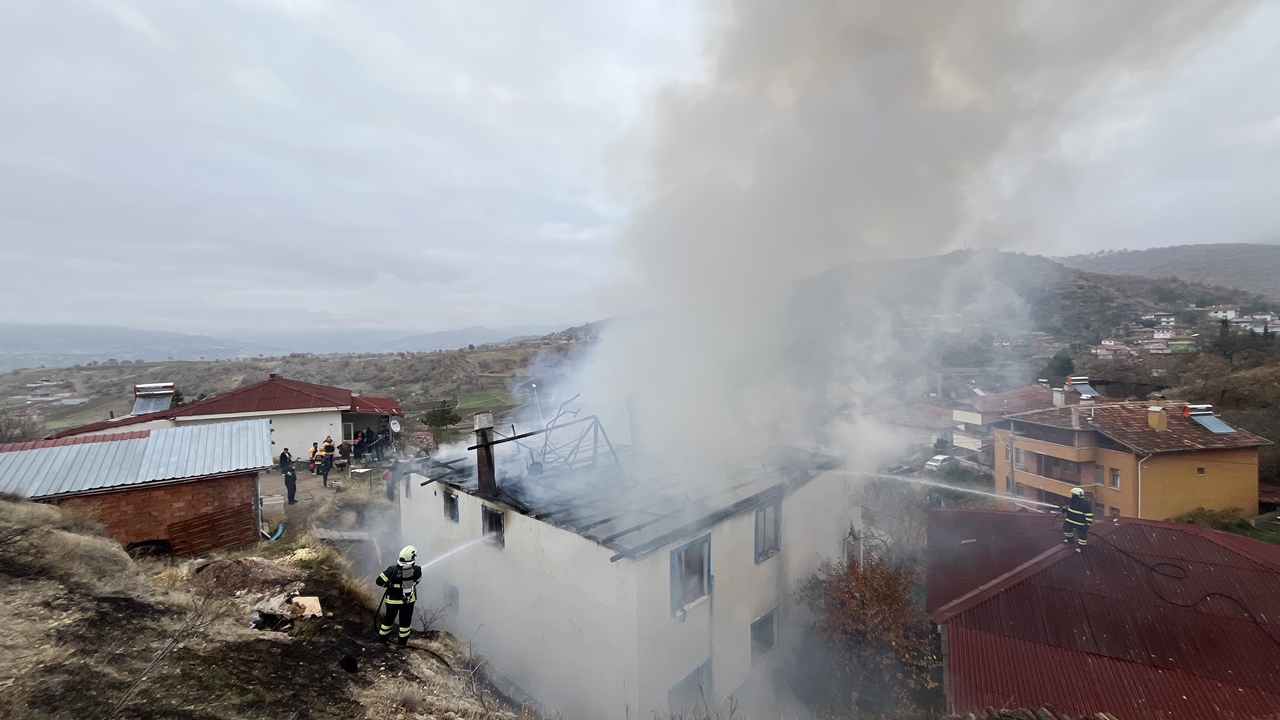 Çorum Yangın Alev Alev (3)