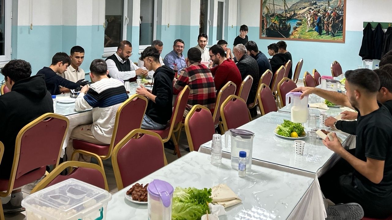 Devrekani Salı Sohbeti (3)