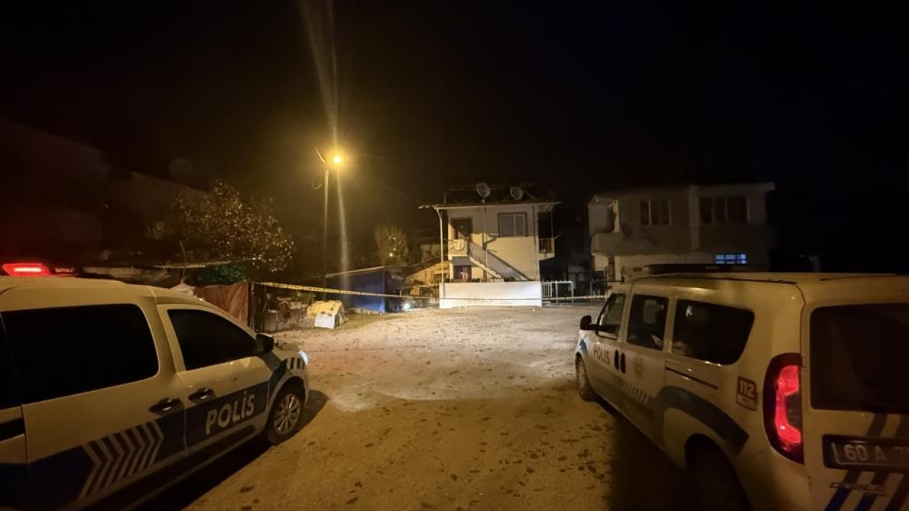 Evinin Önünde Hedef Oldu 41 Yaşındaki Motokurye Hayatını Kaybetti (2)