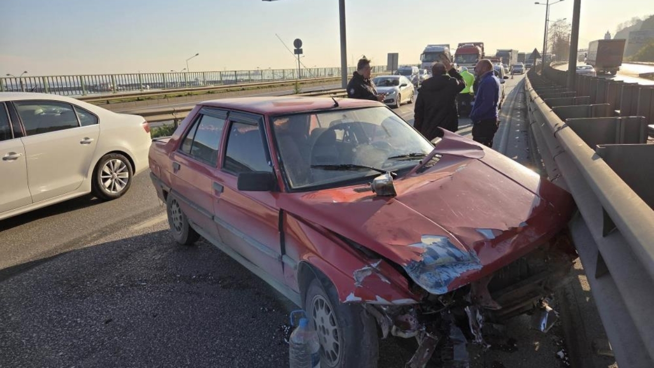 Facianın Kıyısından Dönüldü Lpg Yüklü Tanker Otomobile Vurdu (3)