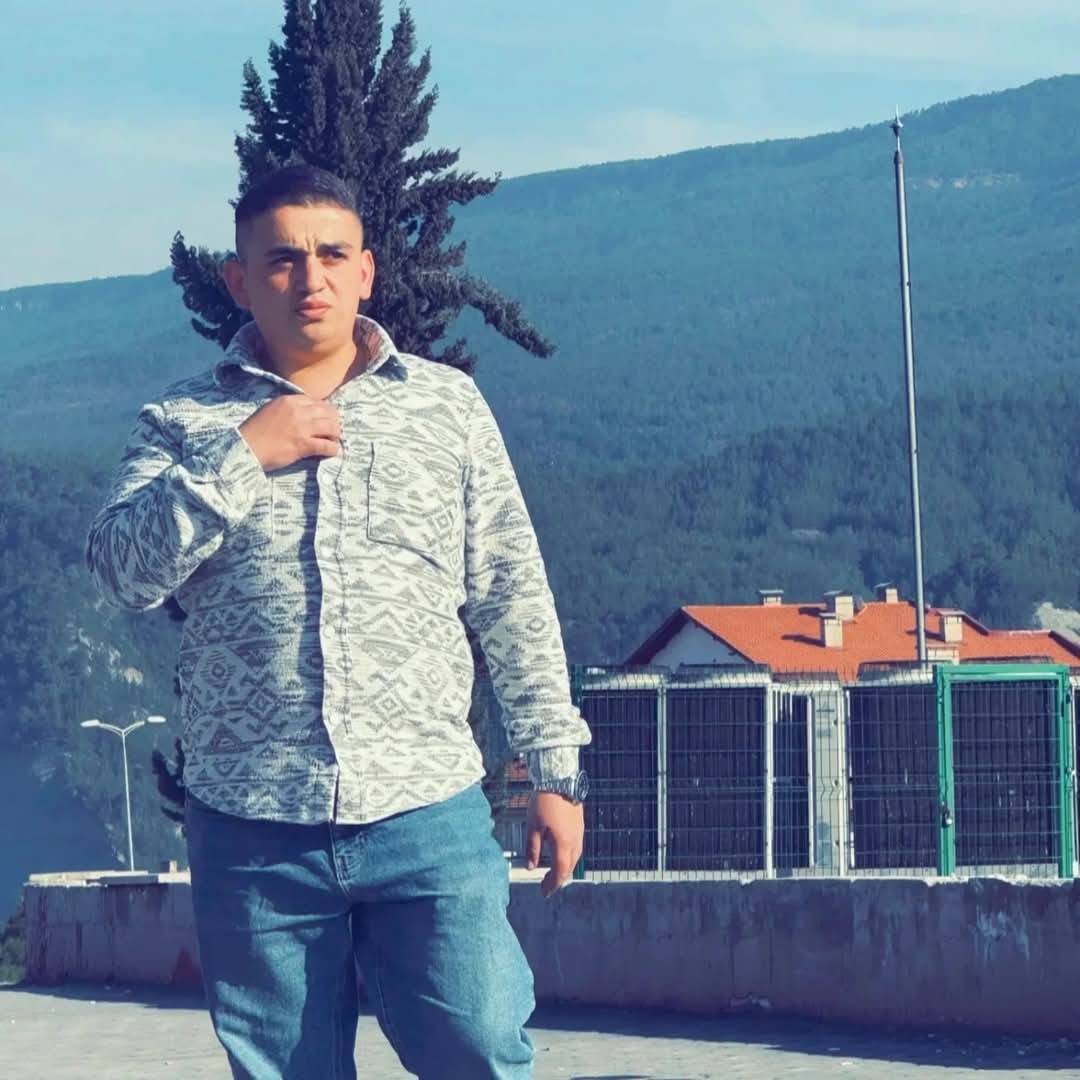 Feci Kaza! Kamyona Çarpan Otomobil Hurdaya Döndü 1 Ölü, 2 Yaralı! 8