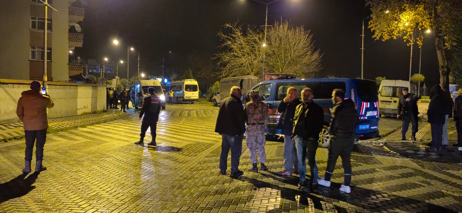 Feci Olay! Kades Ile Yardım Çağırdı Şahıs Kendini Vurdu! 4000