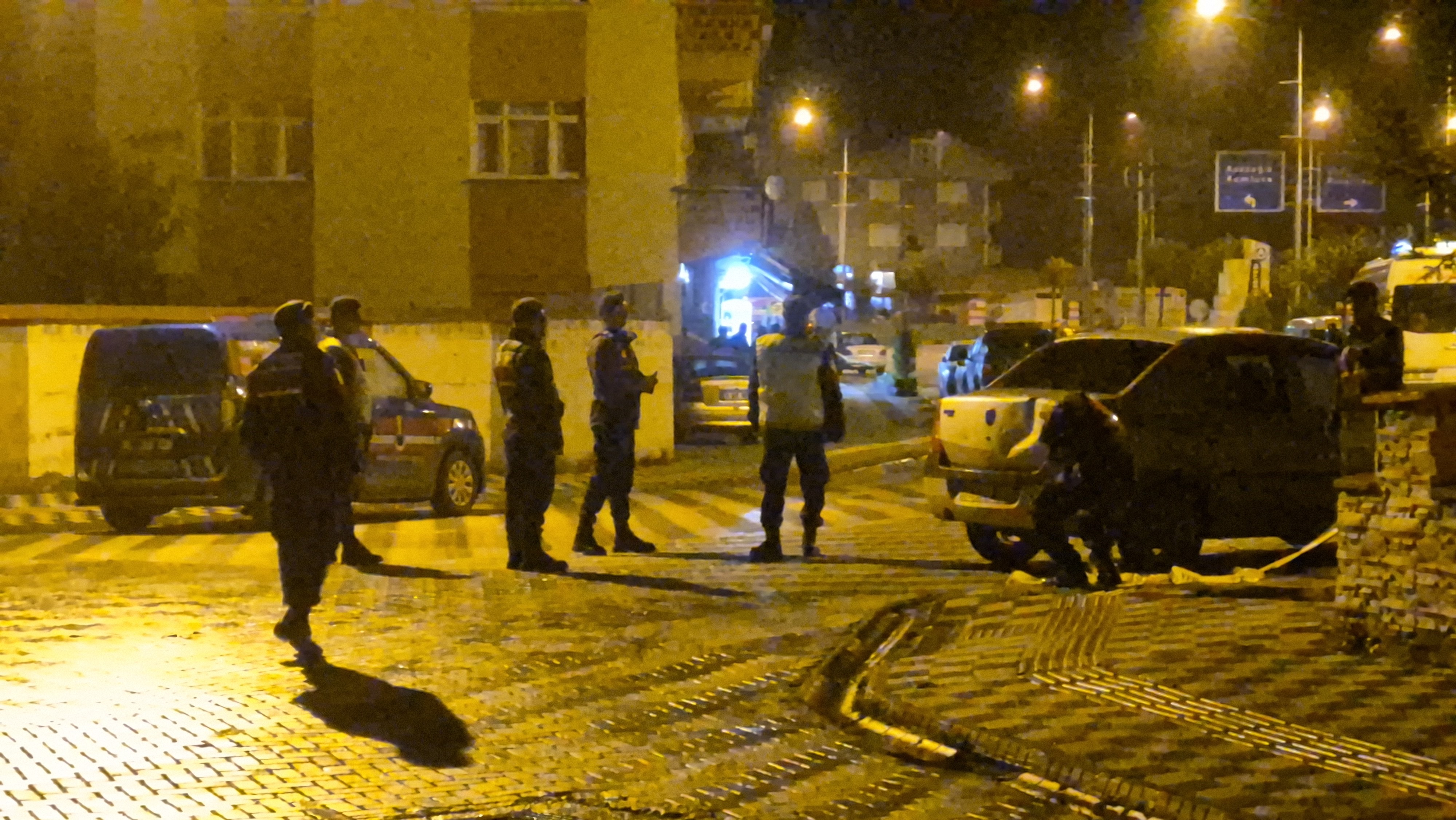 Feci Olay! Kades Ile Yardım Çağırdı Şahıs Kendini Vurdu! 6