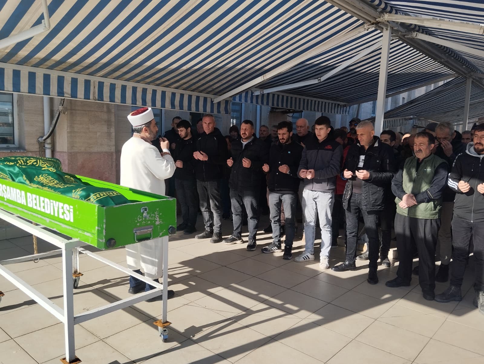 Feci Yangında Yaşamını Yitiren Vatandaş Defnedildi 44