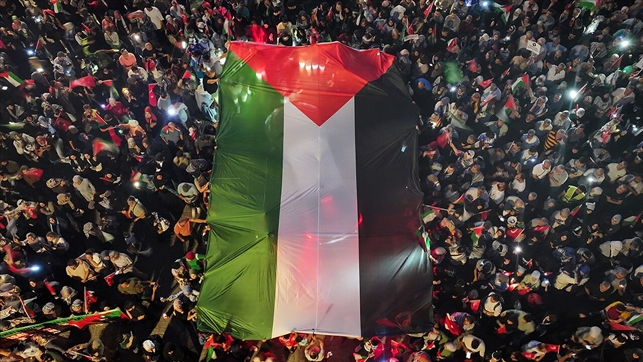 Filistin Yürüyüşü Otobüs