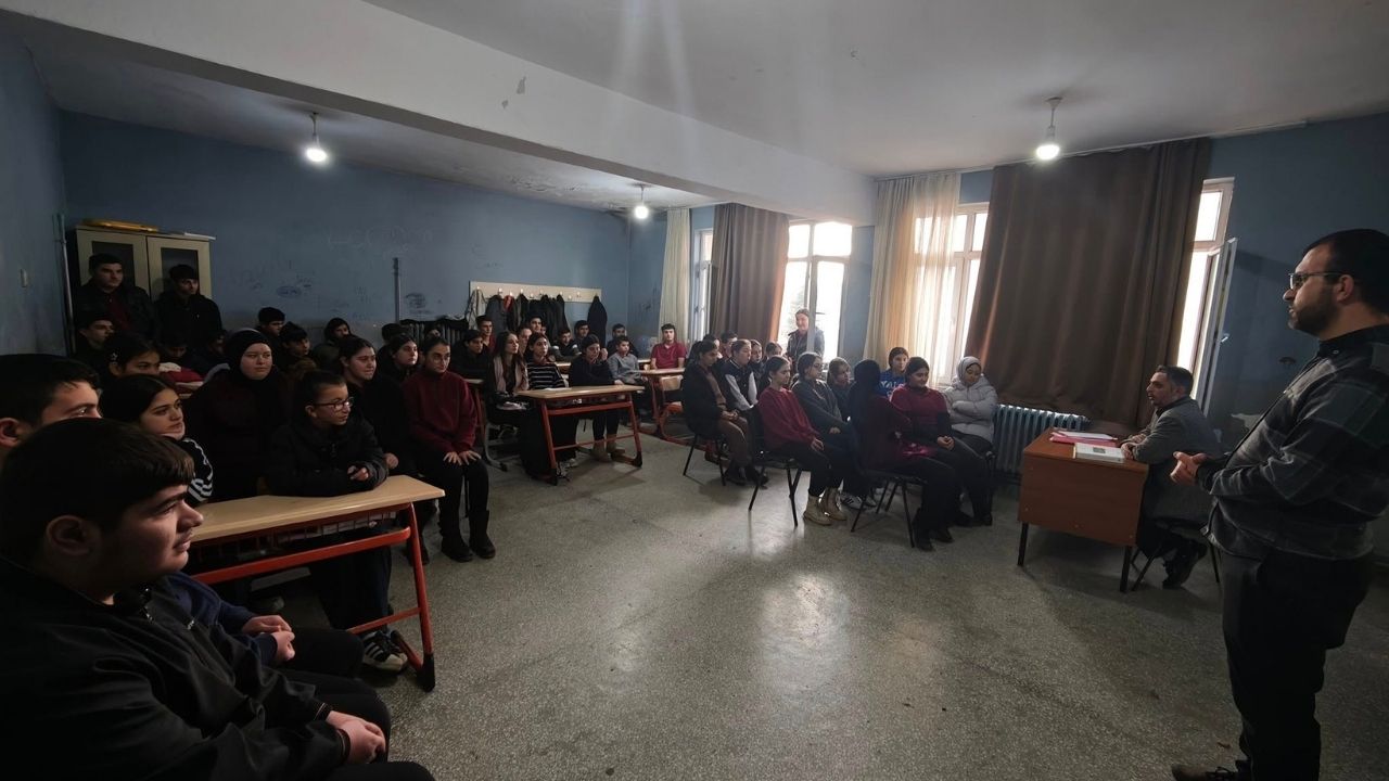 Hanönü’de Gençlere Kandil Konferansı (2)