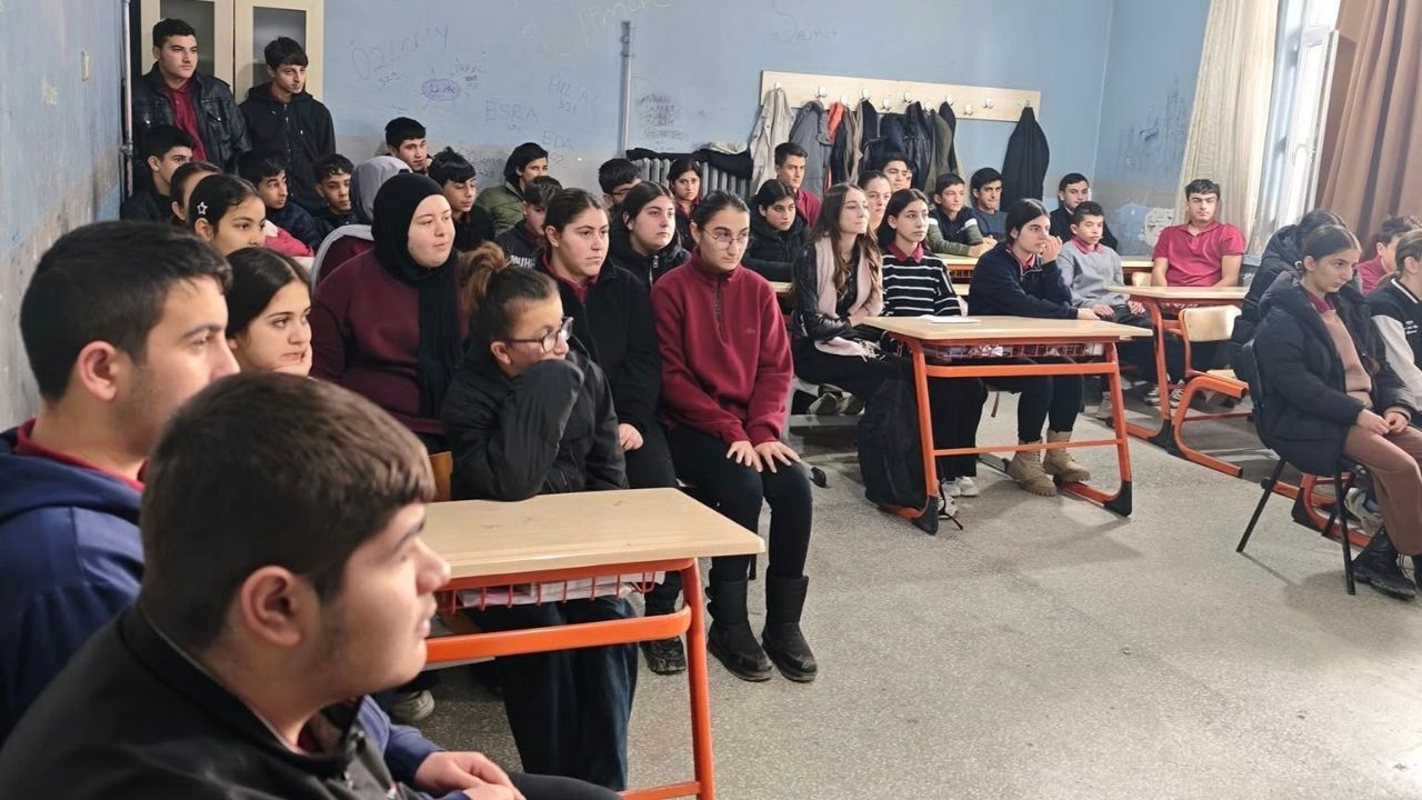 Hanönü’de Gençlere Kandil Konferansı (3)