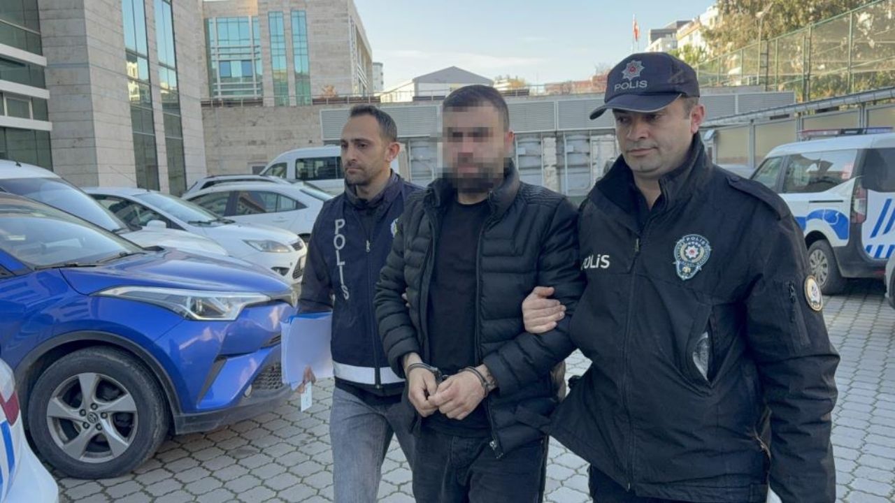 İyi̇ Parti İl Başkanı’na Kırmızı Işıkta Saldırı Şüpheli Yakalandı (1)