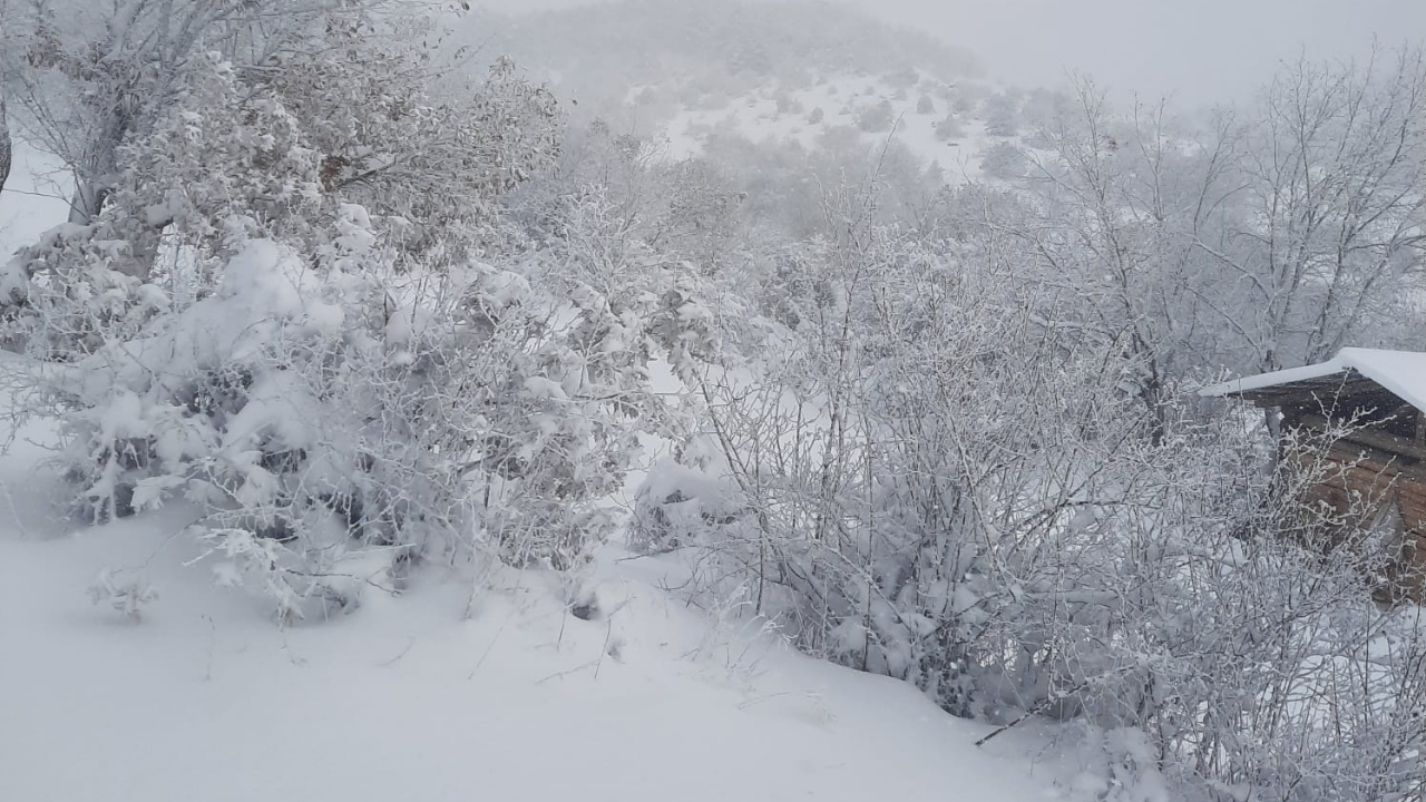 Kar 30 Santimi Buldu Taşköprülü Baba Ve Kızlarından Görülmemiş Eğlence (1)