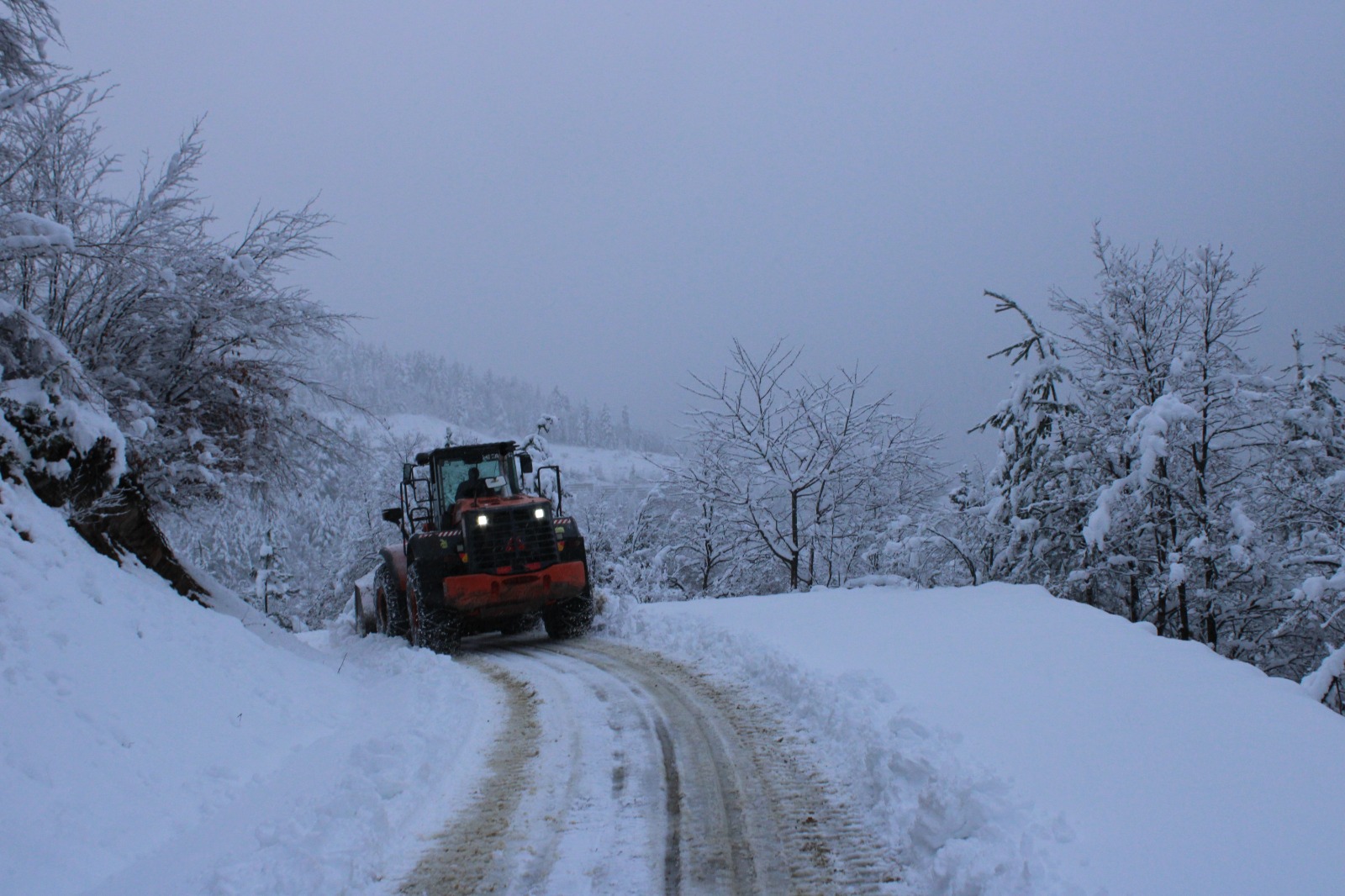 Kar Köy Yolunu Kapattı Kastamonu'da Karla Mücadele Ekipleri Hastaya Ulaştı! 2