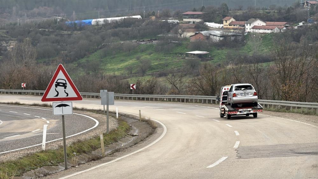 Kastamonu Karabük Yolu Feci Kaza (4)-1
