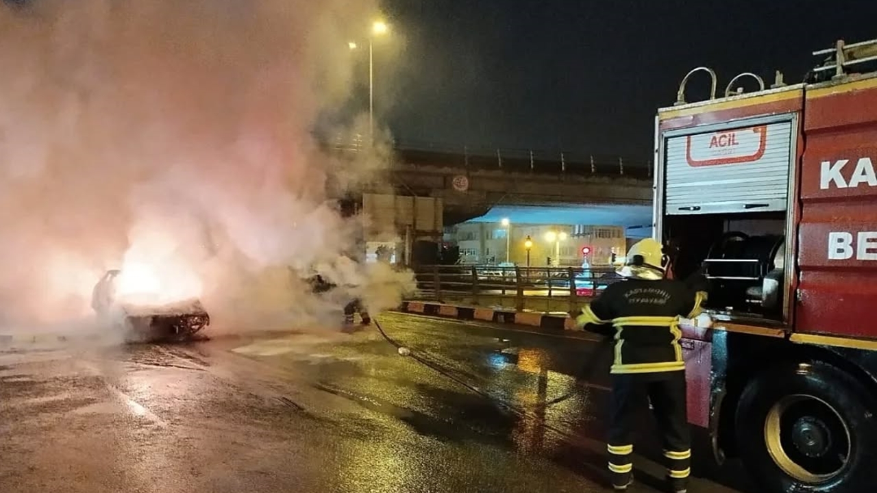 Kastamonu Sunta Otomobil Yangını (1)