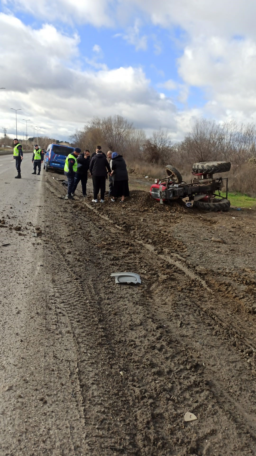 Kastamonu Taşköprü Yolunda Feci Kaza 4 Kişi Yaralandı! (Detaylar) 4