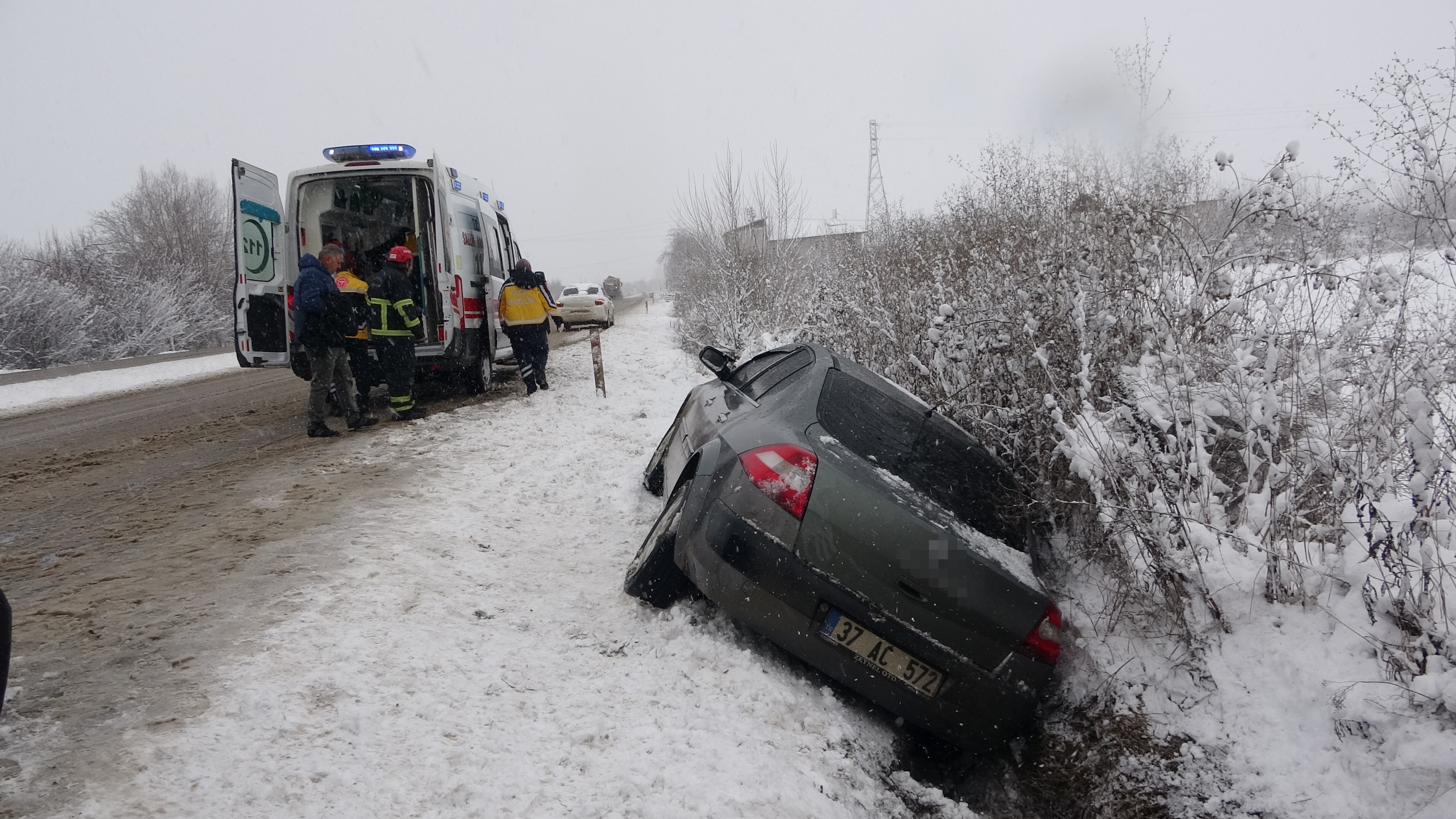 Kastamonu Taşköprü Yolunda Kaza 4 Kişi Yaralandı 12