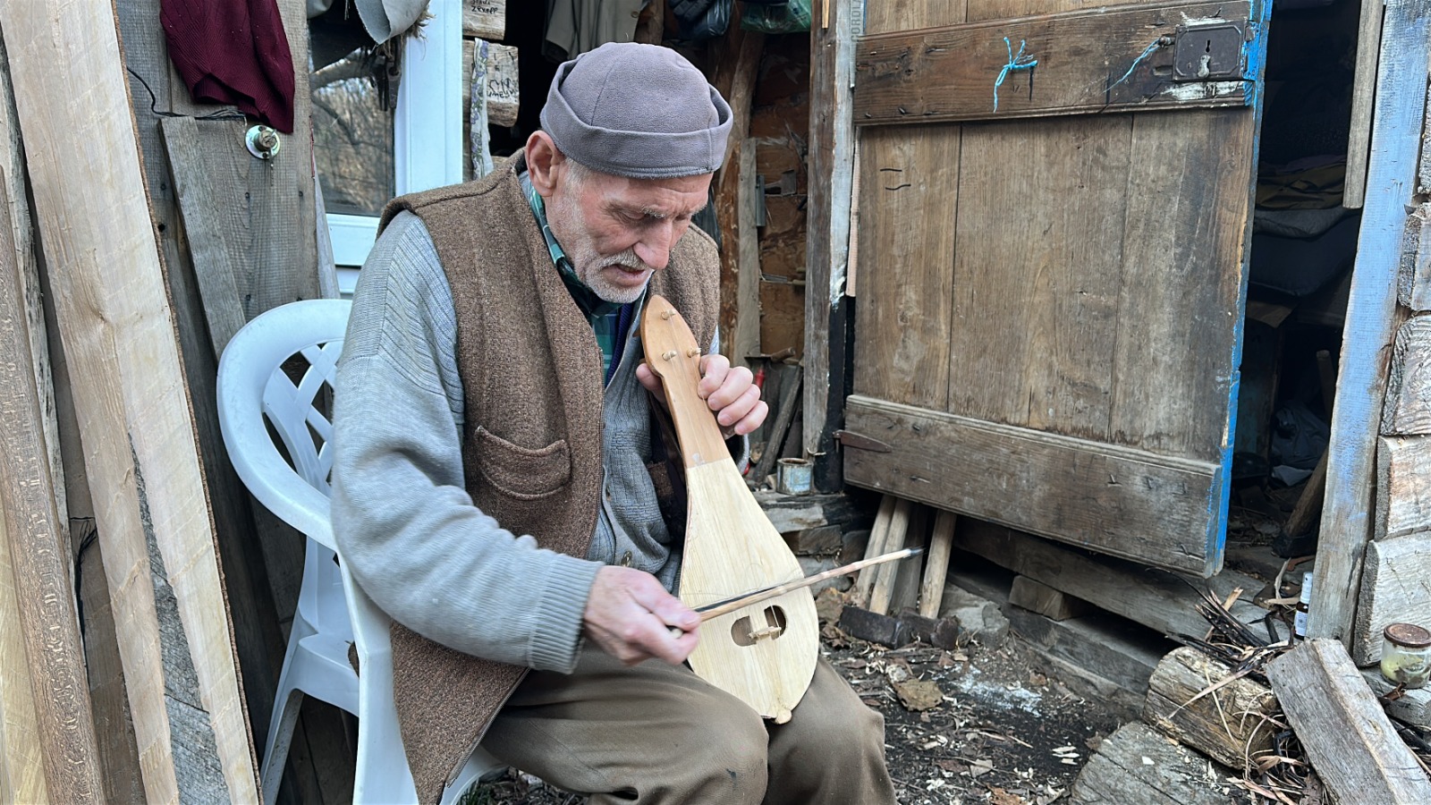 Kastamonu'da 15 Yıldır Yapıyor Sandal Kürekleri Ustanın Elinden Çıkıyor! 12