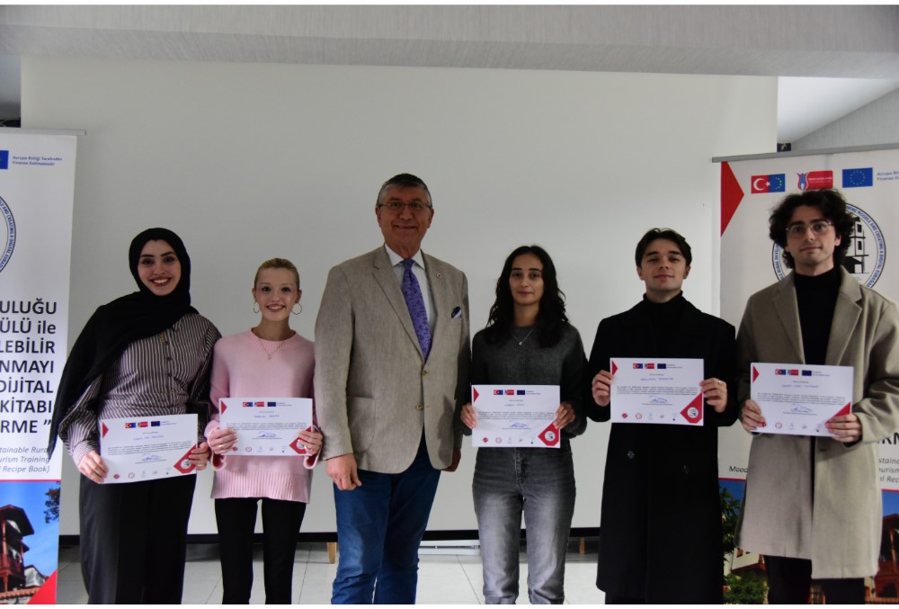 Kastamonu'da 2 Yıllık Süreç Tamamlandı Bin Kursiyer Sertifika Aldı! 8
