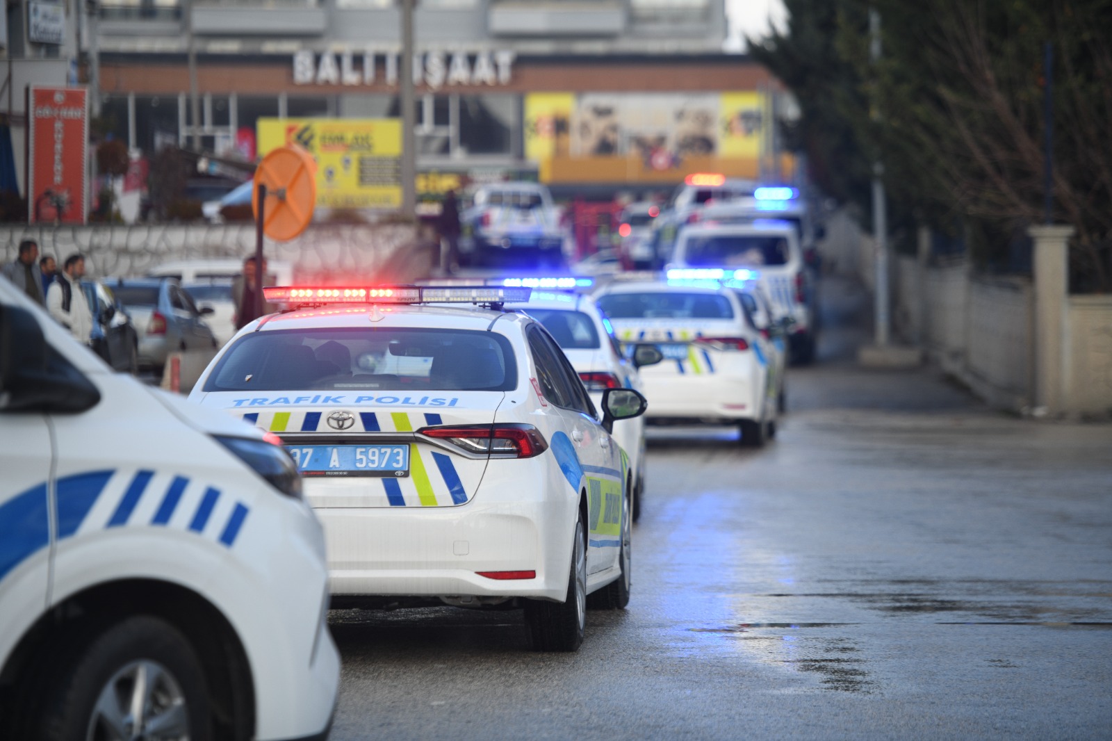 Kastamonu'da 84 Araç Törenle Hizmete Girdi Emniyet Ve Jandarmaya Tahsis Edildi 22