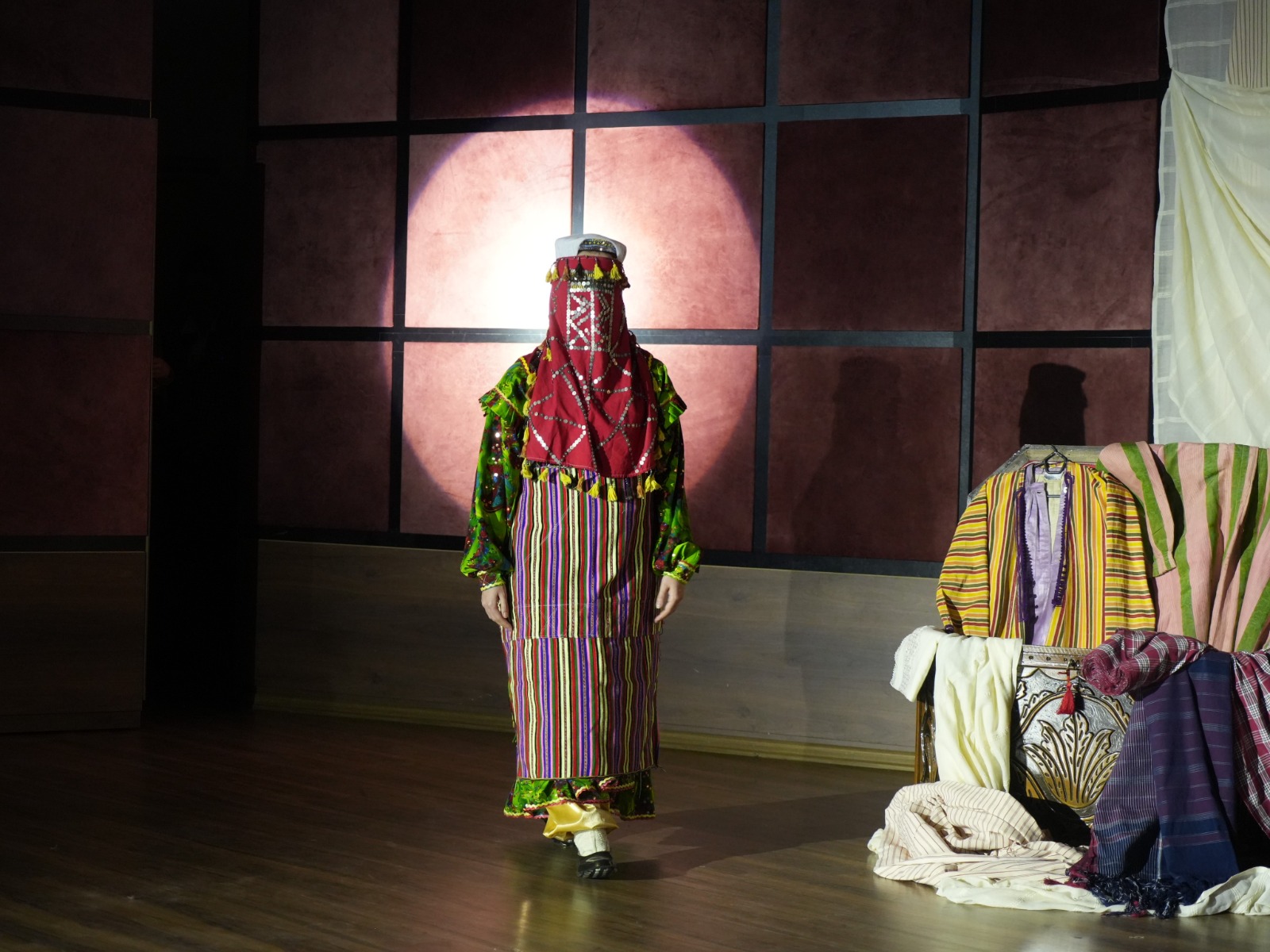 Kastamonu'da Asırlar Önce Kadınların Giydiği Giysiler Sergilendi 4