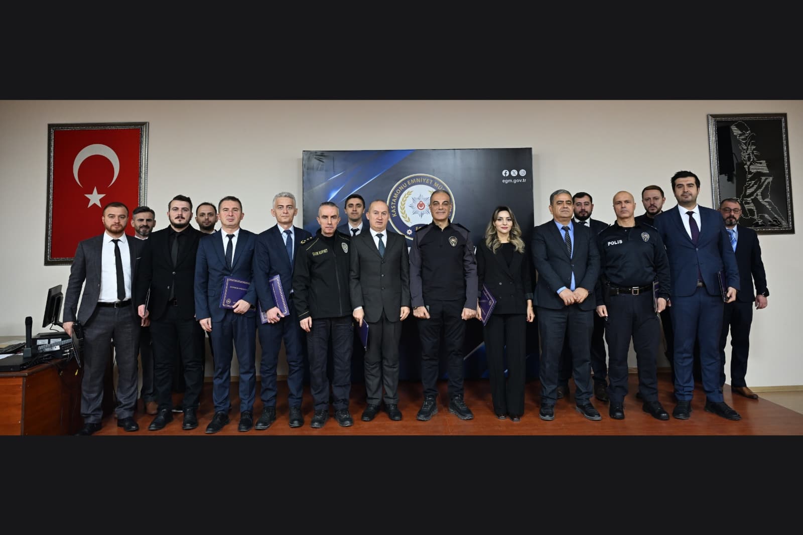 Kastamonu'da Başarılı Personeller Ödüllendirildi 8