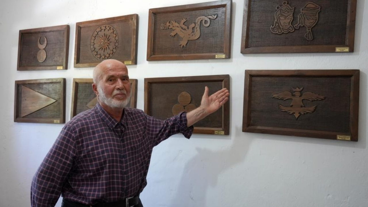 Kastamonu’da Emekli Polis Evinin Duvarlarını Sanata Dönüştürdü (2)